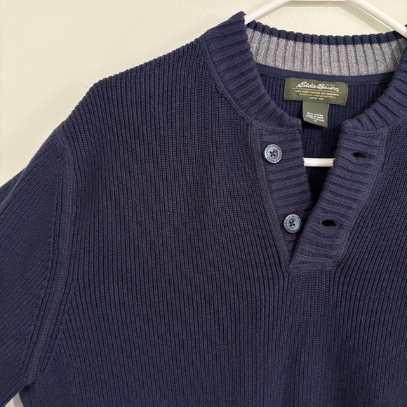 Eddie Bauer Men's Navy Knit Crewneck Button Detail Sweater - Size Medium - Picture 4 of 4